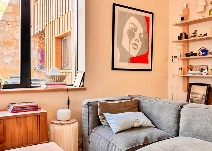 Large House, Very High Standing Villa