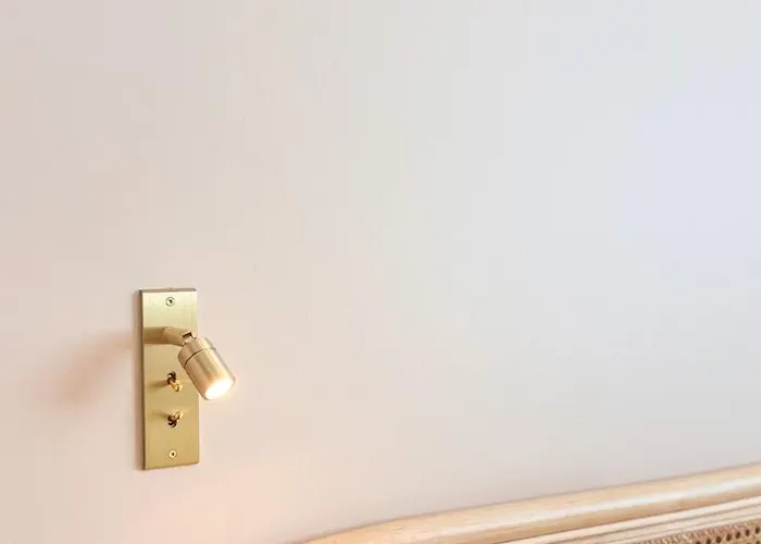 Large House, Very High Standing