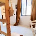 Large House, Very High Standing *