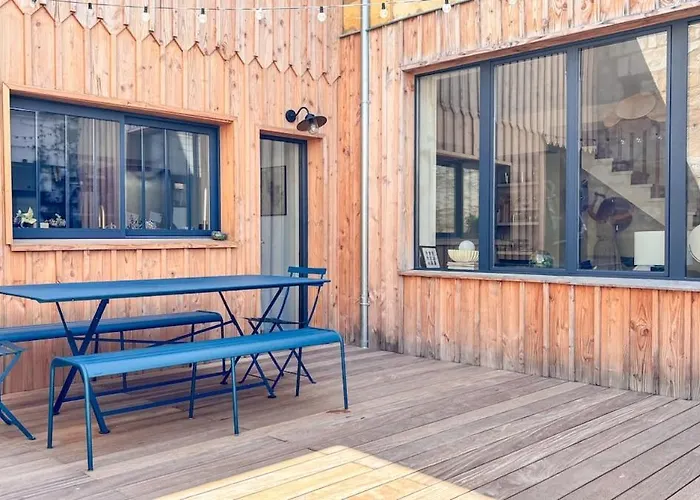 Large House, Very High Standing * Bordeaux