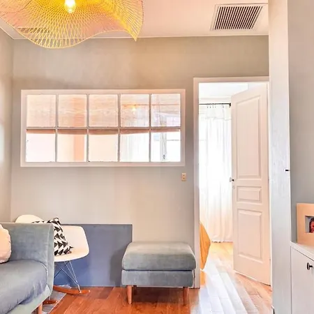 Large House, Very High Standing